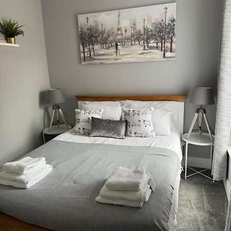 Modern, Spacious And Central Location Aberdare Extérieur photo
