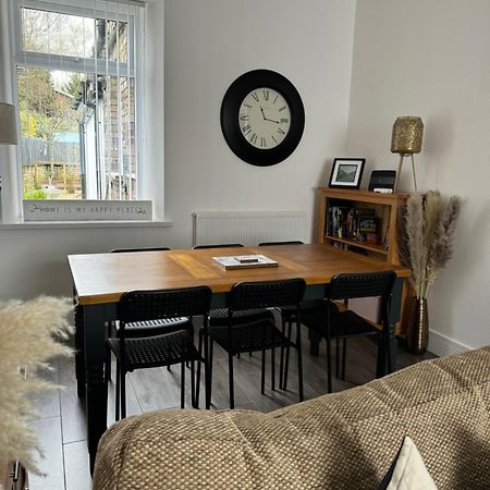 Modern, Spacious And Central Location Aberdare Extérieur photo